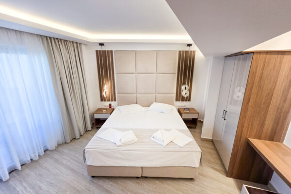 double balcony 2
